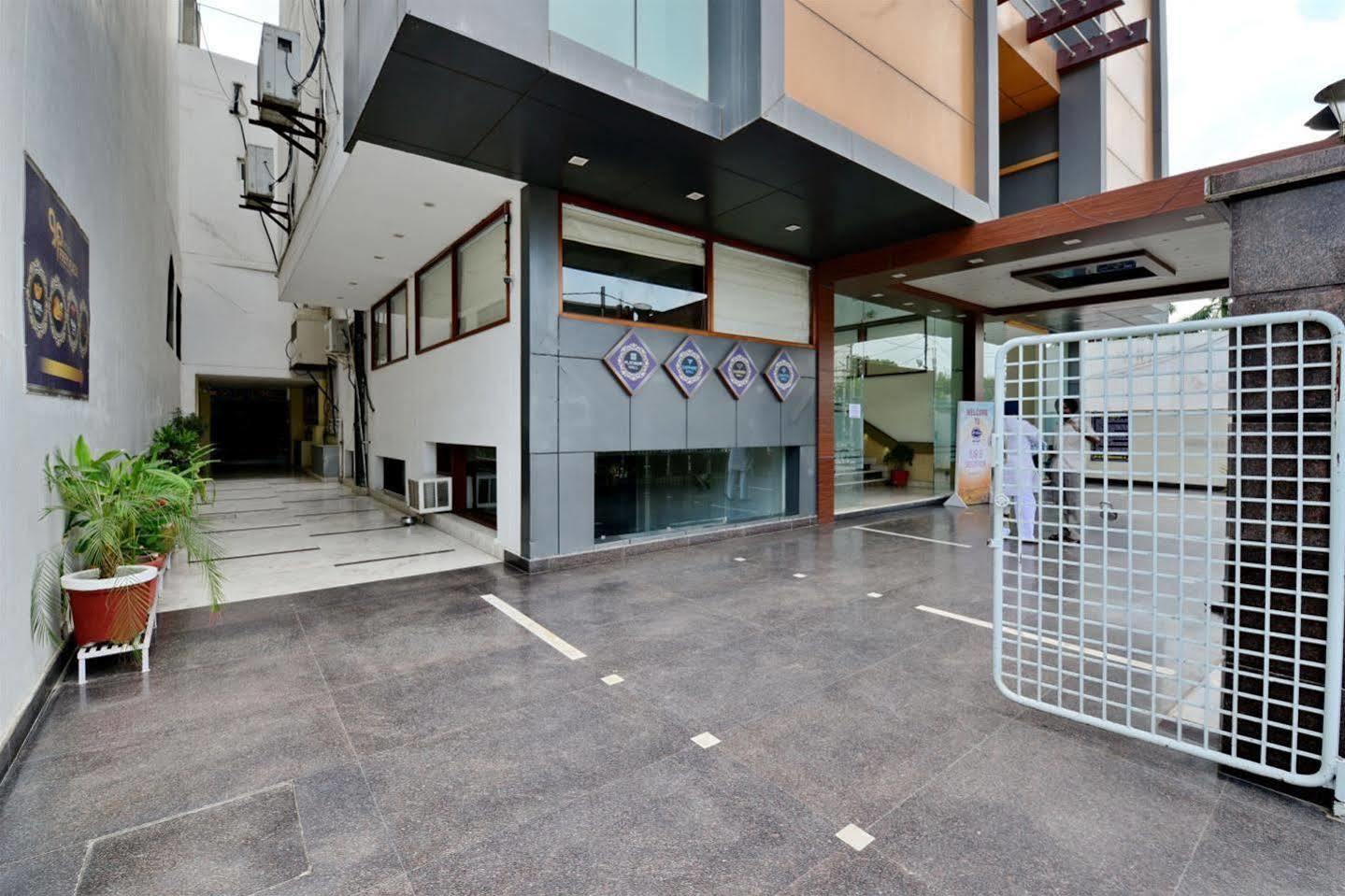 Hotel Prem Plaza Karnal Exterior photo